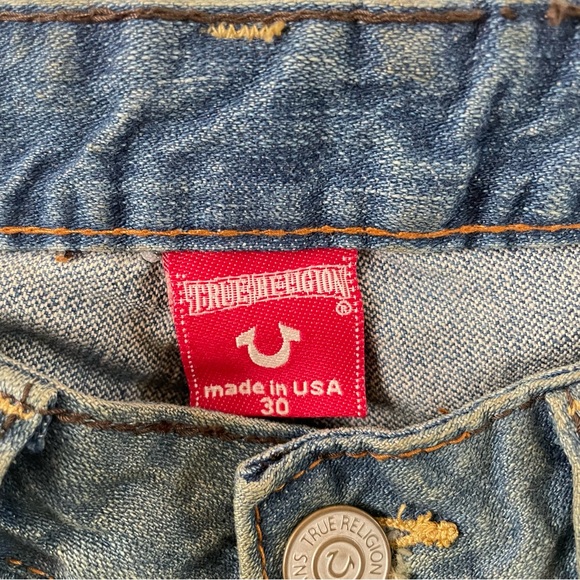 True Religion Women’s Joey Jeans VTG 04 big T
Destroyed Patched Flared (Size:30) - Picture 9 of 12